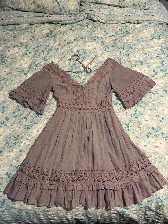 Bluivy Dresses & Skirts - Bluivy Boho Lace-Trim V-Neck Mini Dress in Mauve